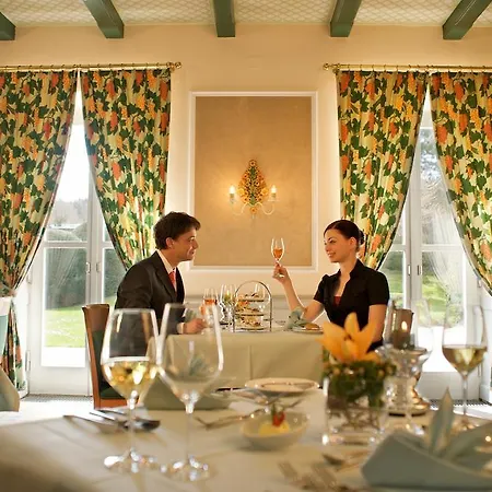 Hotel Jodquellenhof Alpamare 4*